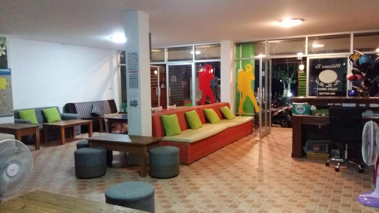 Fan Dee Hostel Koh Lanta Exterior photo